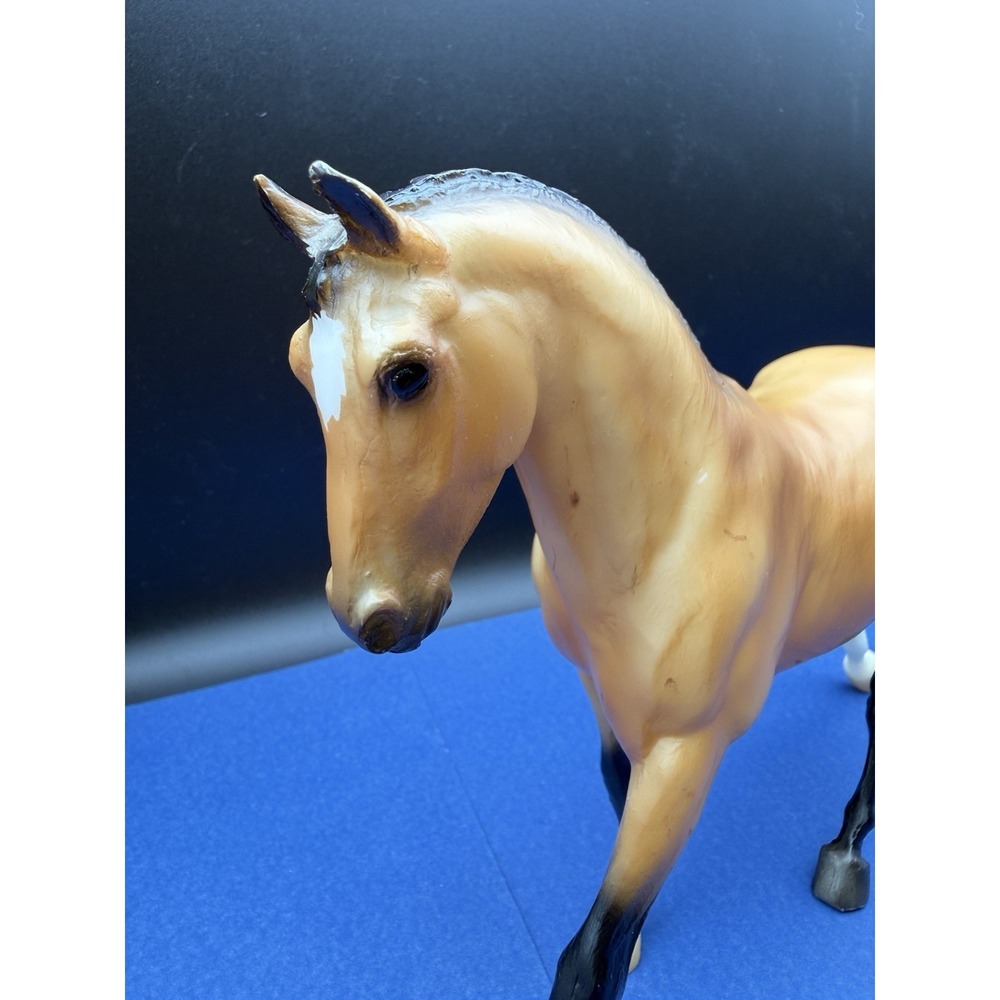 Breyer Horse #953 BUCKSKIN HANOVERIAN FREEDOM SERIES 1:12 SCALE 2019 - Picture 15 of 15